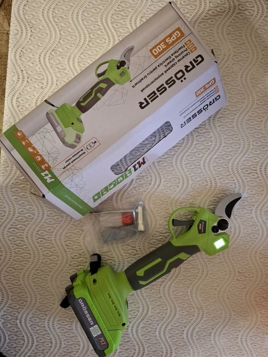 Акумуляторний сікатор