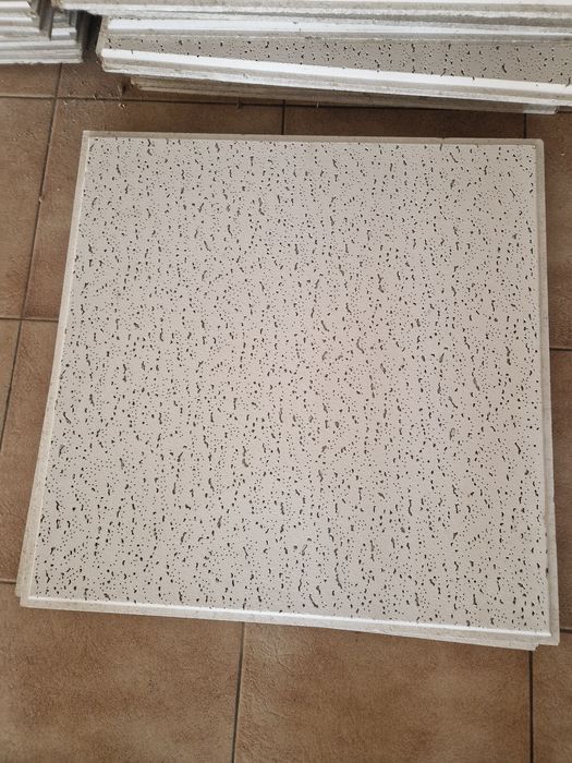 Teto falso acústico