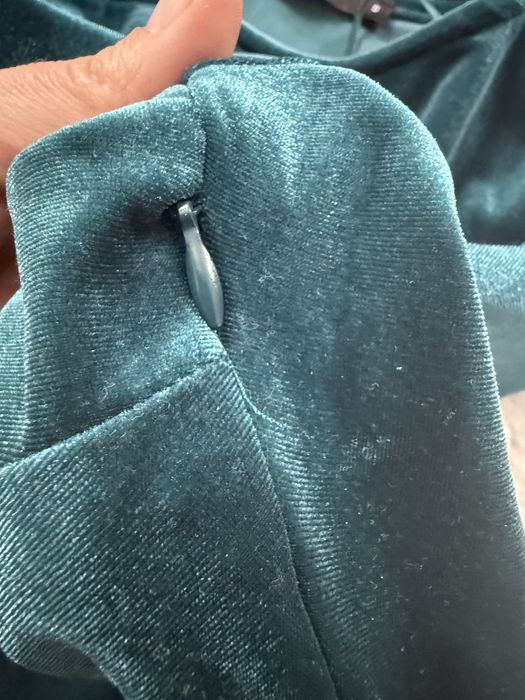 Sukienka welurowa Mohito