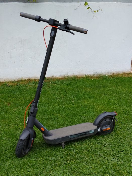 Xiaomi Electric Scooter 4 Pro 2nd Gen stan bardzo dobry