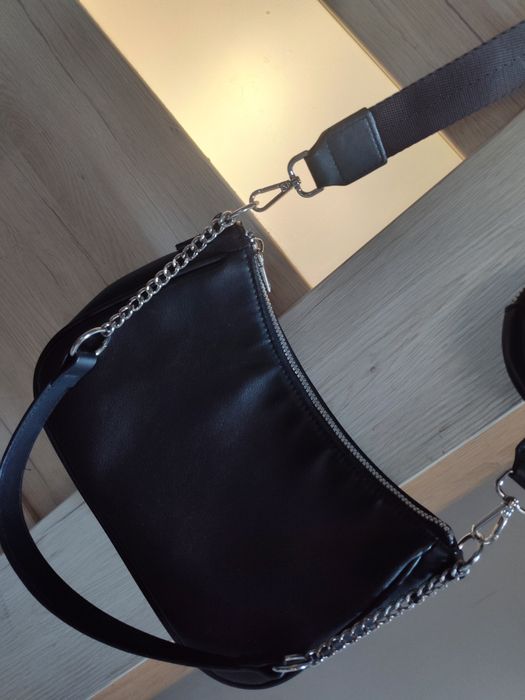 Czarna torebka, odpinany pasek, nowa bez metki