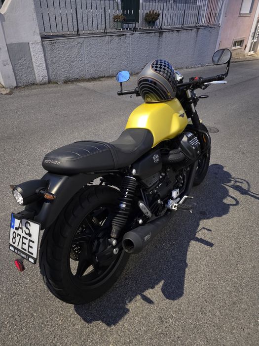 Motoguzzi v7 850 Stone