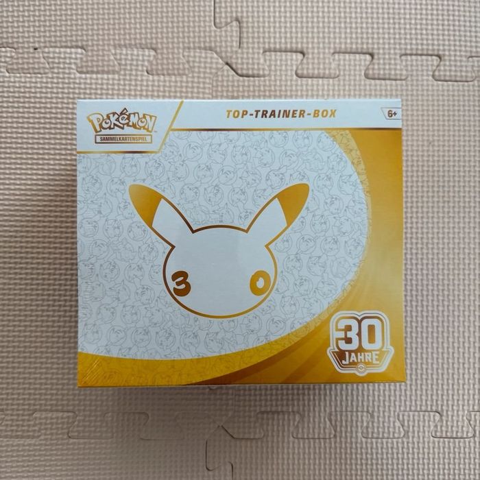 30 lata Pokemon ETB/TTB