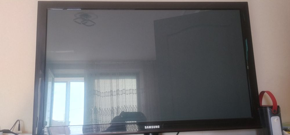 Телевізор samsung 42 дюйма 2010 года