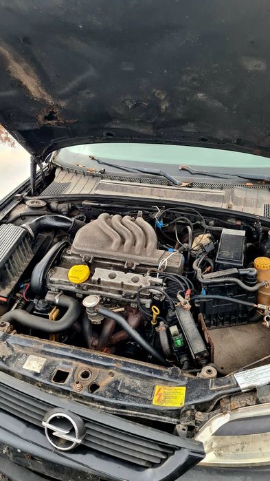 Двигун Opel Vectra B 1.6 X16XEL
