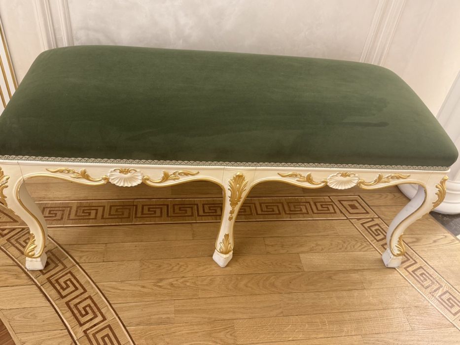 Банкетка виробник Італія