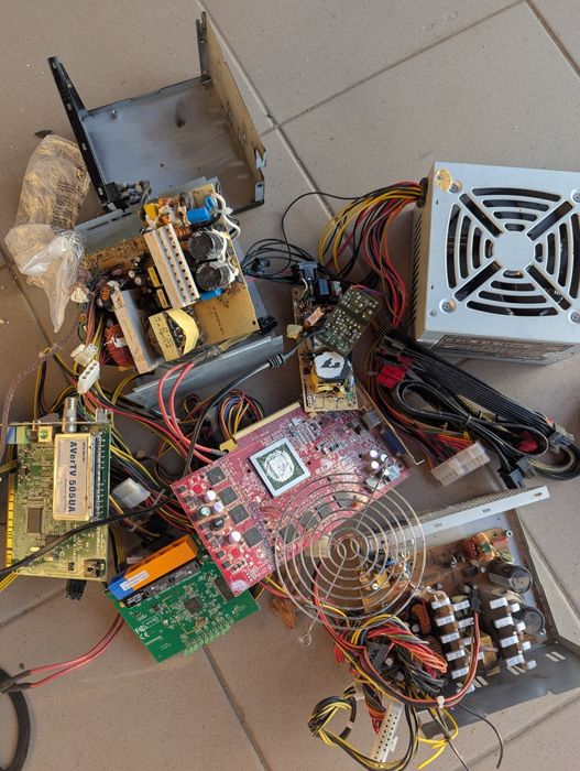 Блоки живлення та різні плати