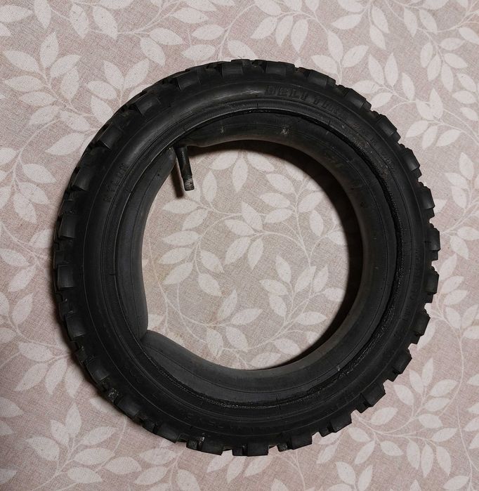 Pneu 12 + câmara de ar