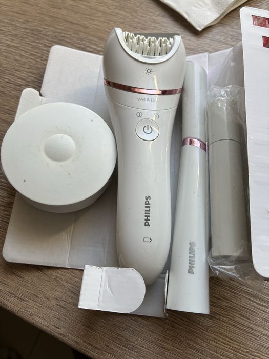 Nowy Depilator Wet & Dry Philips BRE740 | Zestaw z akcesoriami