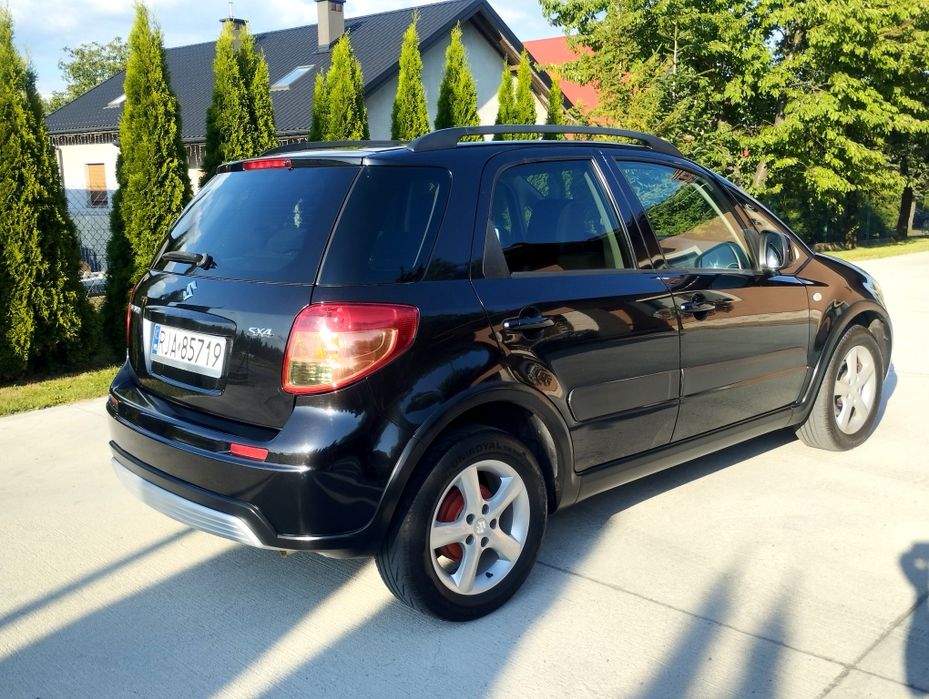 Suzuki SX4 1.6 benzyna 2007 rok oryginalny lakier