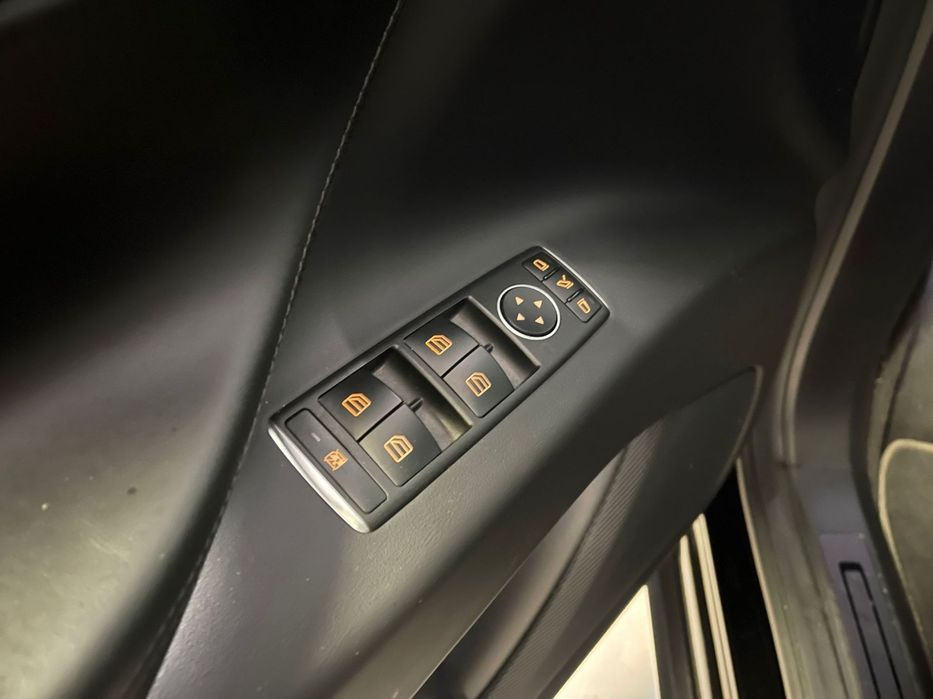 Tesla Model X 75D