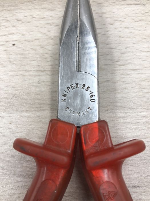 Szczypce tnące izolowane proste  knipex VDE 160MM