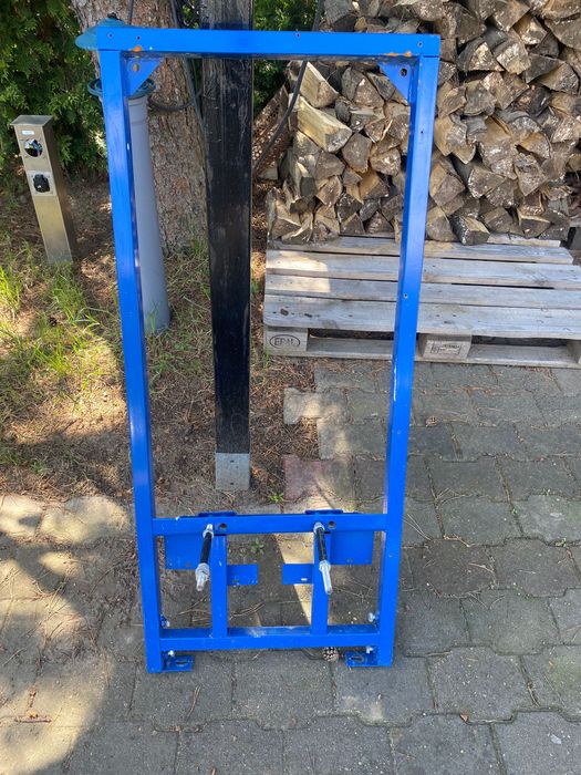 Bidet ze stelażem podtynkowym