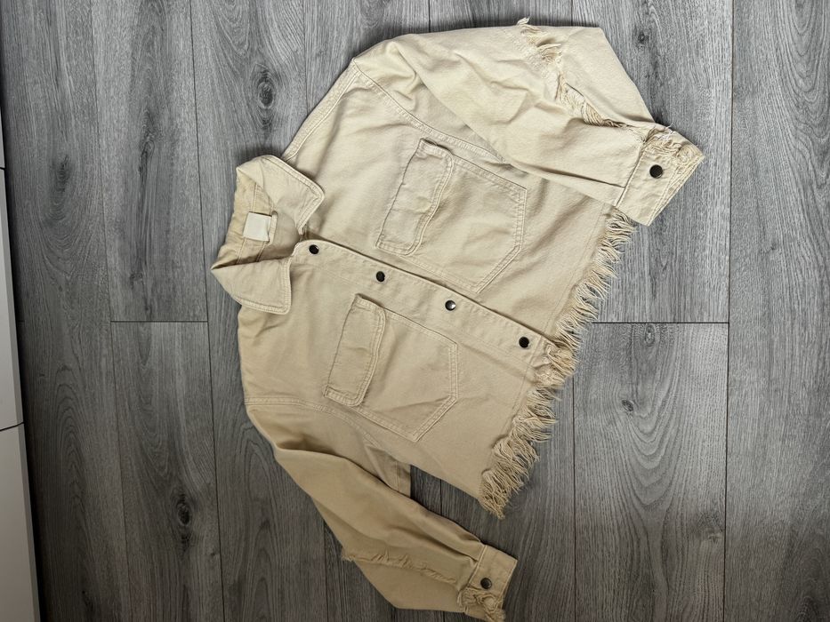 Джинсова куртка бежева від Pull&Bear