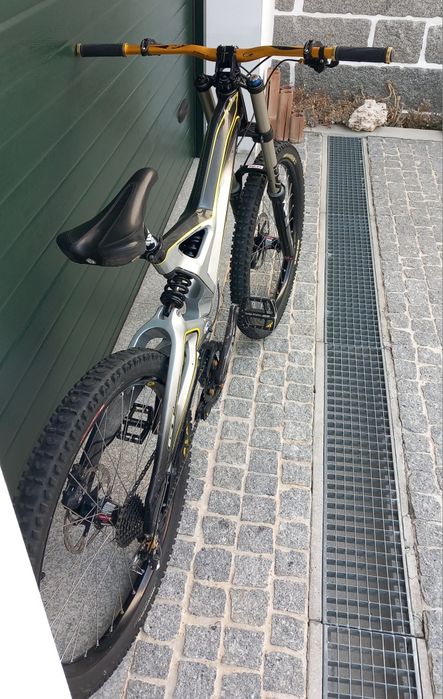 Bicicleta GT fury downhill