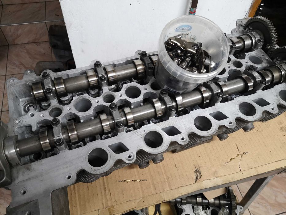 Głowica silnika volvo D3 D5  XC60 xc90 s80 2.4d 2.0d