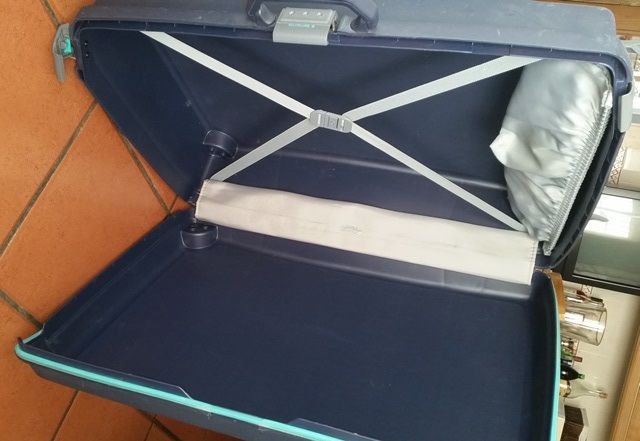 Mala de porão rígida Samsonite com  código de segurança