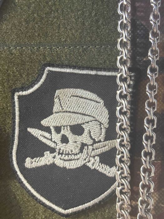 Патч  "Голова Адама з кинжалами"