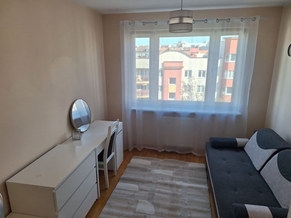 Kabaty , 80 m2, 3 niezalezne pokoje + salon