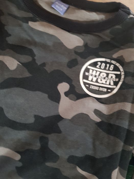 Bluzki- Koszulki na długi rękaw dla chłopca rozm 128