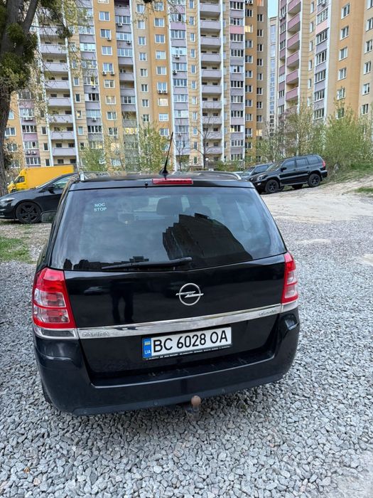 Opel Zafira B 2014