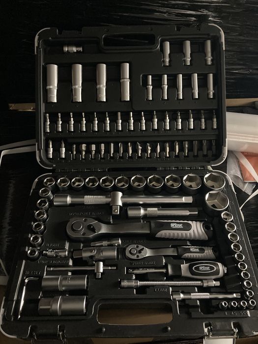 Набір інструментів професiйний 1/4"&1/2" 94 од. Werk