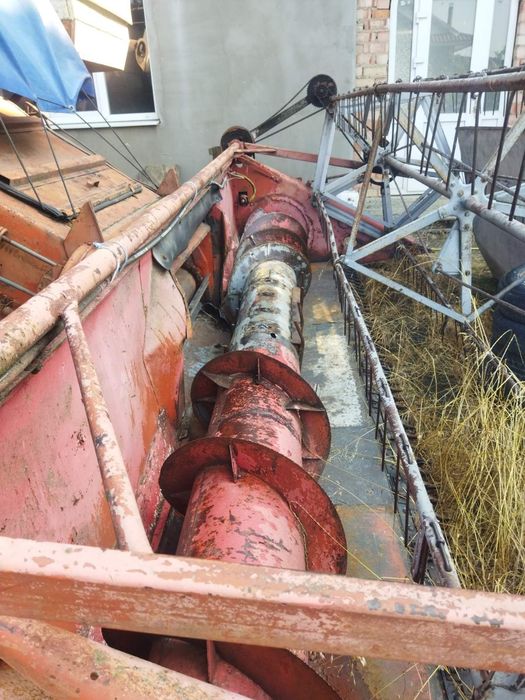Продам комбайн НивасК-5М-І