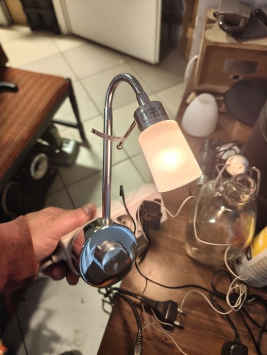 Lampka nocna do gniazdka że ściemniaczem.