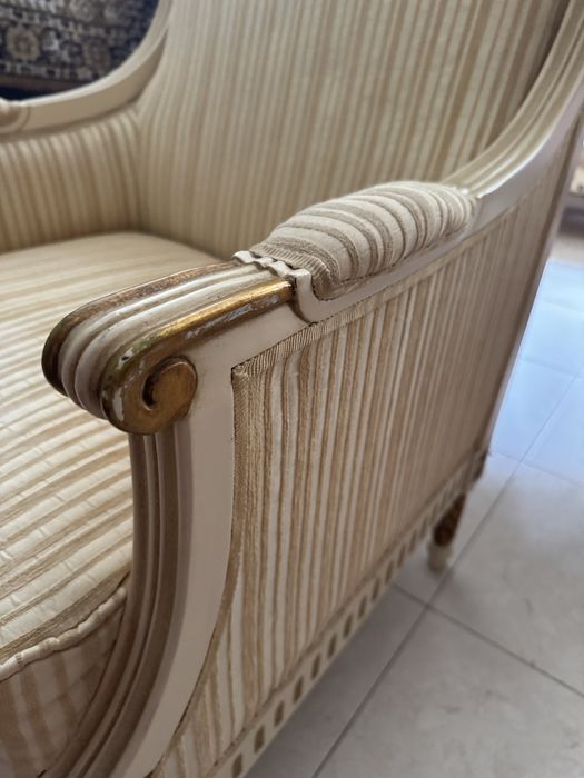 Poltrona/Cadeirão antigo