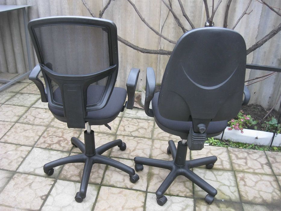 Продам офисное кресло стул