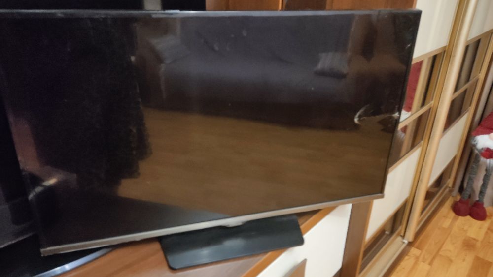 Телевізор Samsung 32 на запчастини чи під ремонт