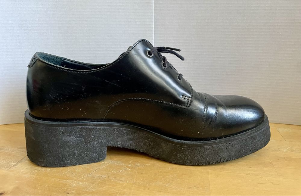 Czarne półbuty COS 38