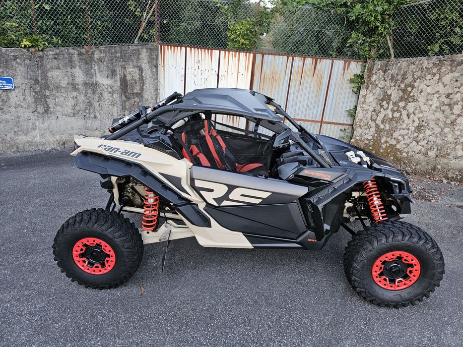 Bombardier can am maverick X3 RS Turbo rr Smartshocks.