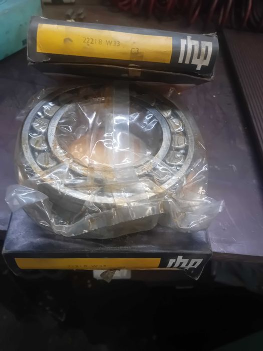 Rolamentos  RHP 22218 W33 C3.  Diâmetro 160mm