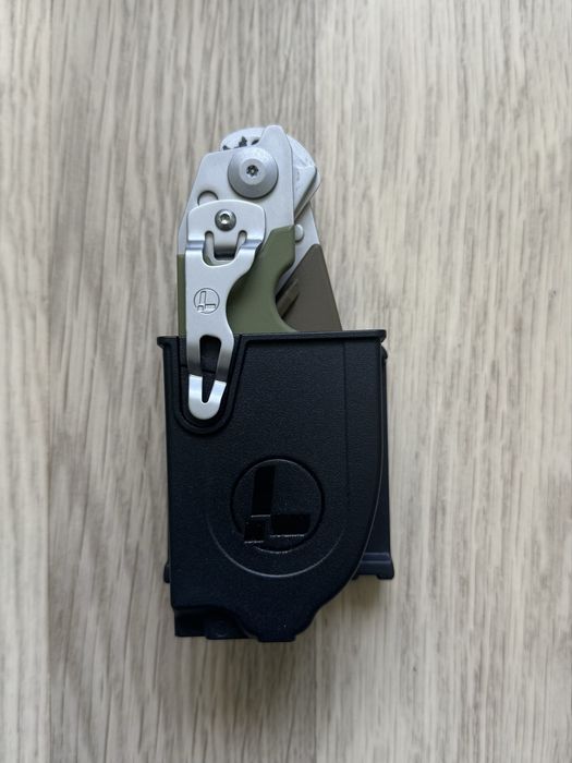 Продам нові ножиці Leatherman Raptor Rescue з чохлом