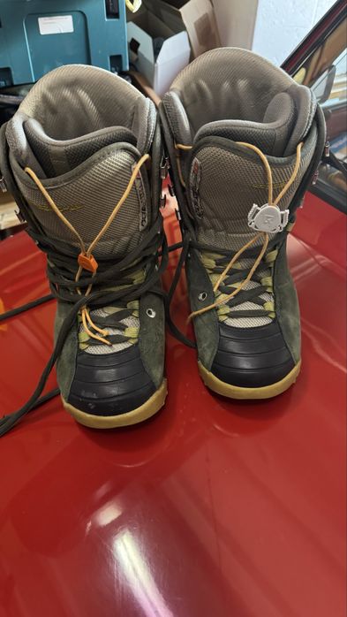 Sprzedam deskę snowboardową