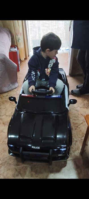 Carro de Polícia eléctrico Criança