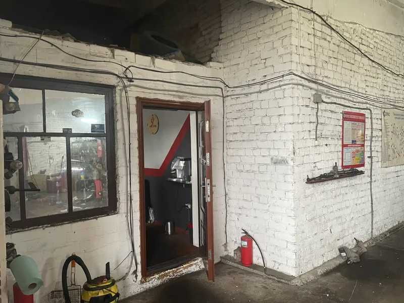 ПРОДАЖ - Cклад, загальною площею 1047,0 кв.м. м. Ковель