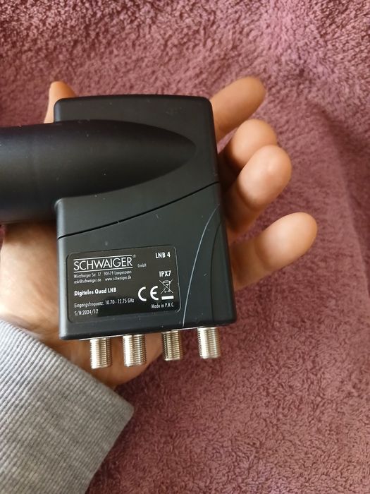 Schwaiger LNB4 10,70-12,75 GHz czarny  przetwornik częstotliwości redu