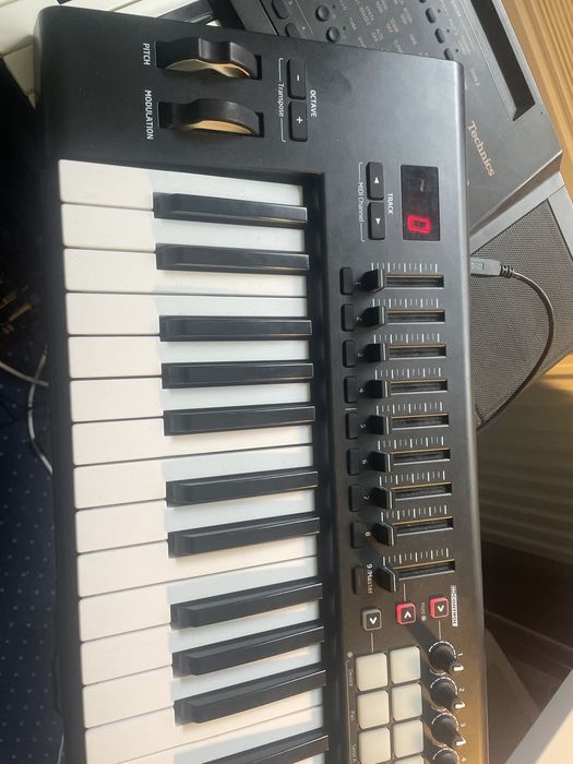 Novation launchkey 49 mk2