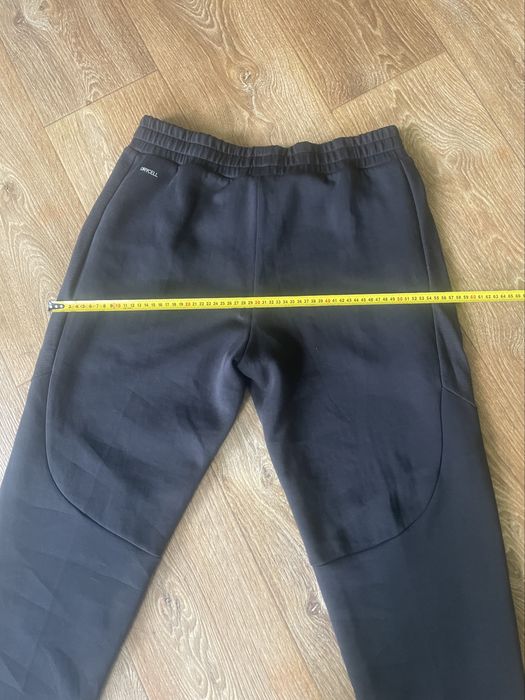 Спортивні штани PUMA Evostripe Pants Men