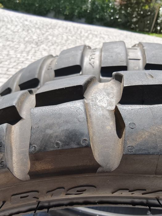 Pneus Pirelli moto usados