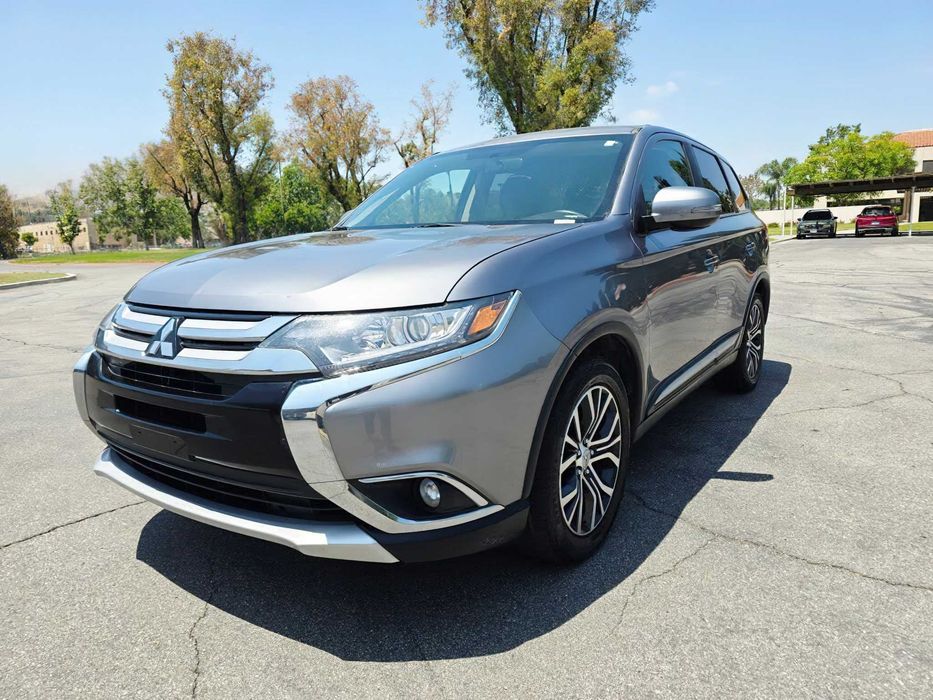 Mitsubishi Outlander      2018