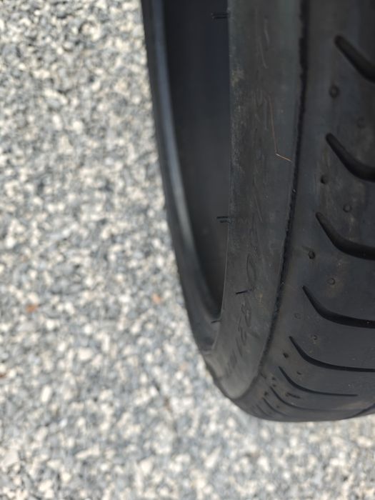 225/40R21  Pirelli Pzero 04/25