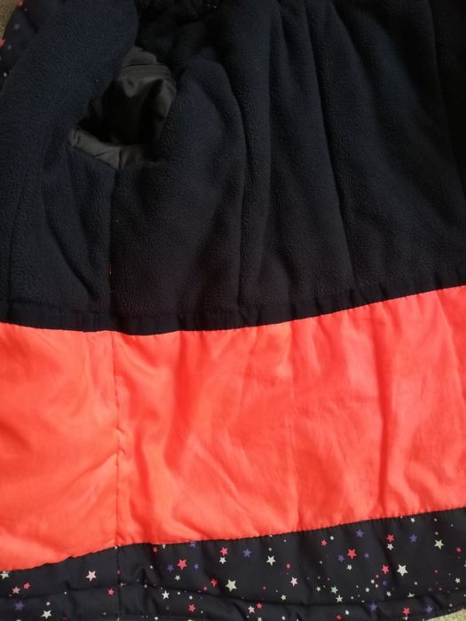 Casaco da H&M impermeável para criança