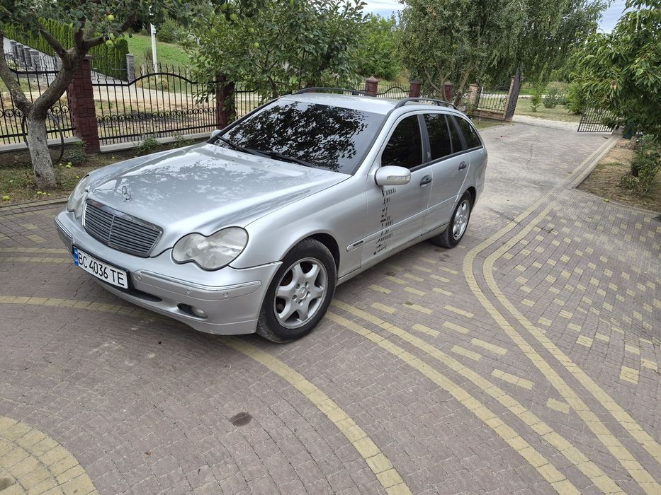 Mercedes C   203 2000