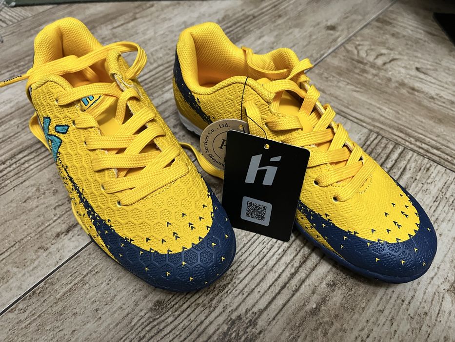 Buty pilkarskie turfy, roz. 33, nowe