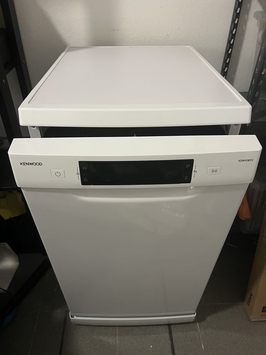 Máquina de lavar loiça Kenwood KDW45W23 45 cm – bom estado
