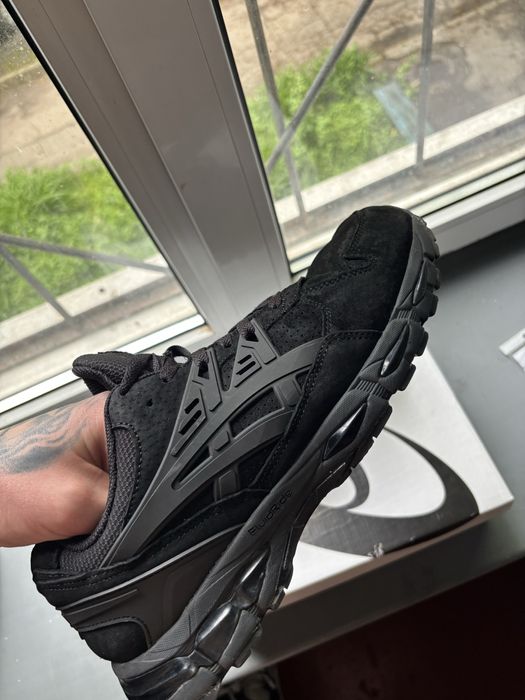 Asics gel черные 44,5