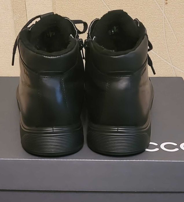 Ecco ботинки 37 р